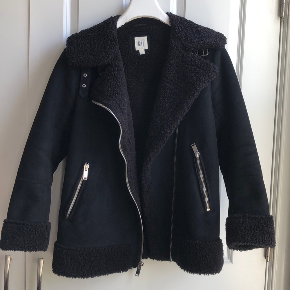 Gap Women’s Sherpa Faux-Suede Biker Jacket - Picture 4 of 9